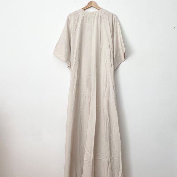 Andrea Iyamah Gamba robe - Picture 10 of 10